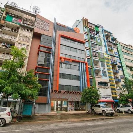 Eastern Hotel Yangon Exteriör bild